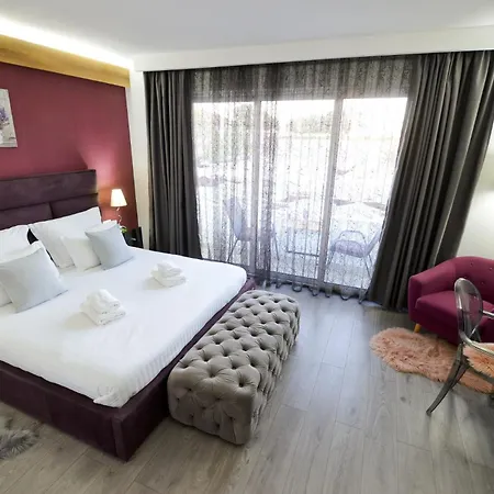 Piazza Gæstehus 4*