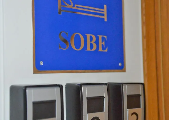 Piazza Гостевой дом