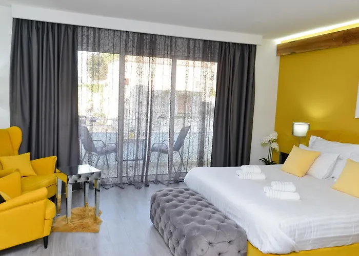 Piazza 4* Задар