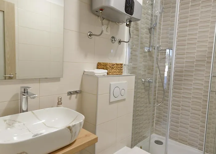 Piazza 4* Задар